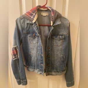 Bullhead Denim CO Size M Red plaid patchwork with a hoodie